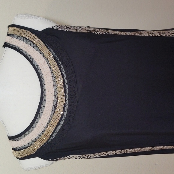 Studio One Dresses & Skirts - Studio I Women’s Sleeveless shift dress